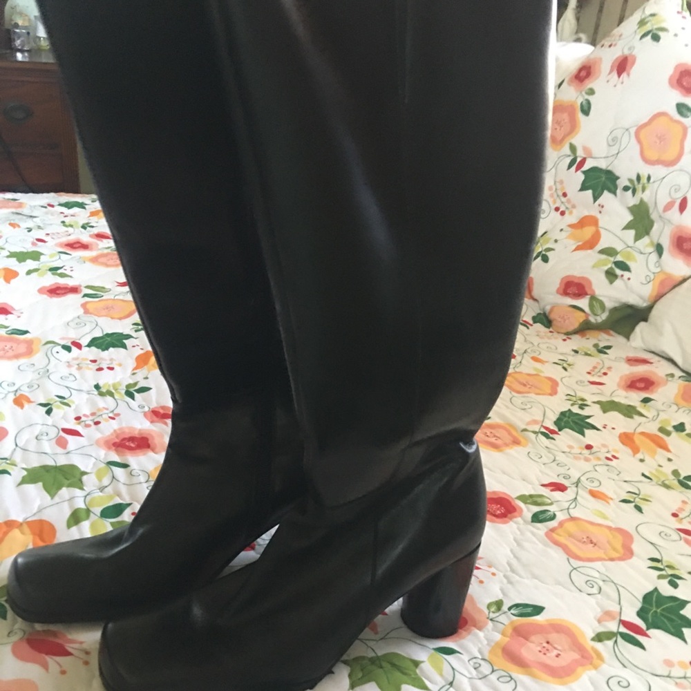 Naturalizer leather boots